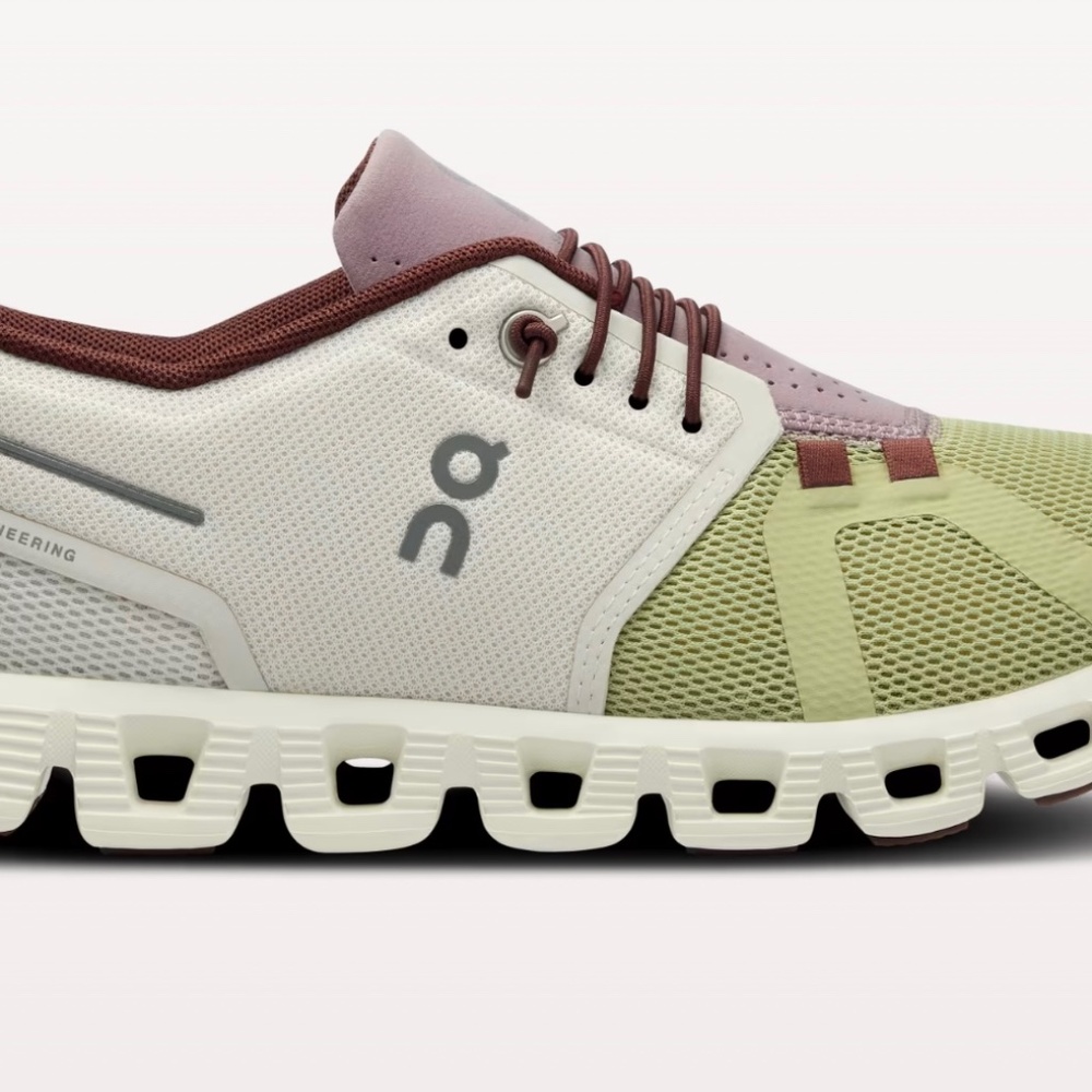 ON Cloud 5 Running Shoes